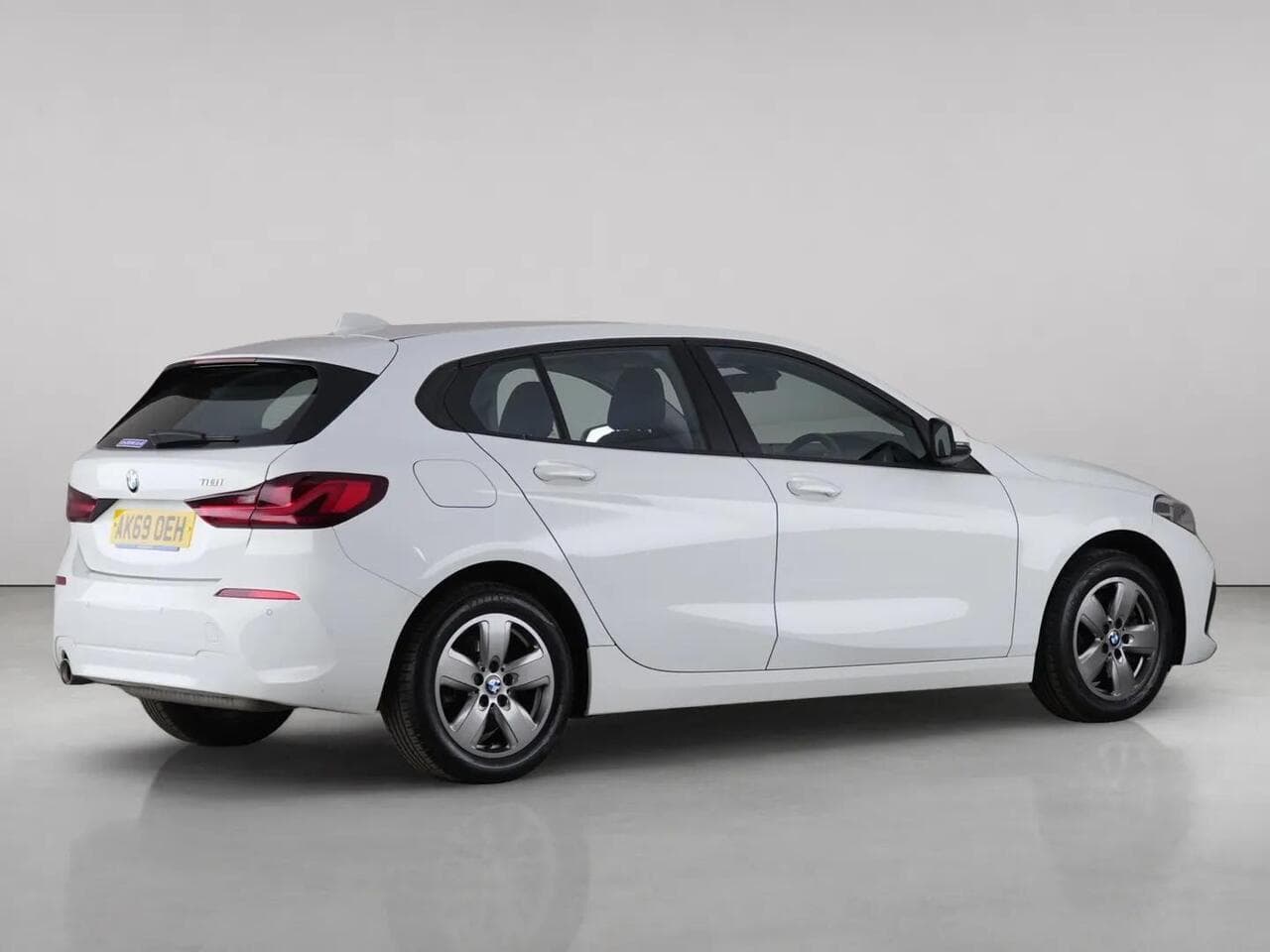 BMW 1 Series thumbnail Rear Right