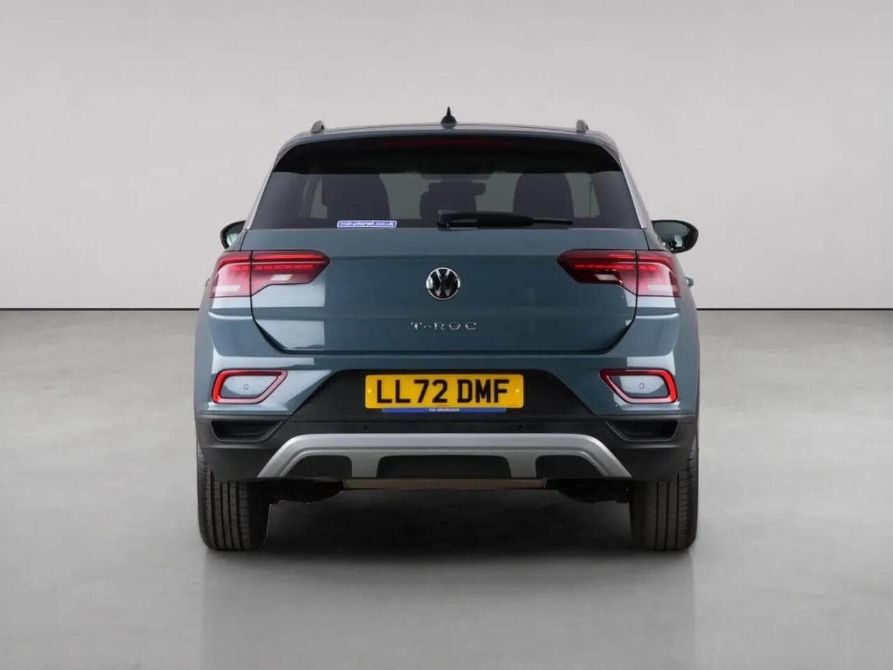 Volkswagen T-Roc thumbnail Rear