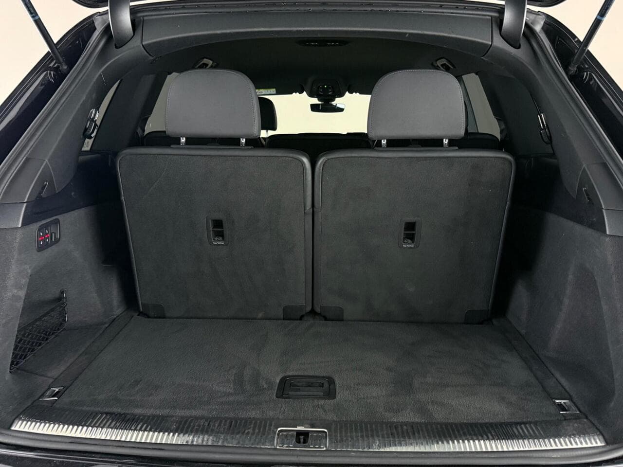 Audi Q7 thumbnail Boot