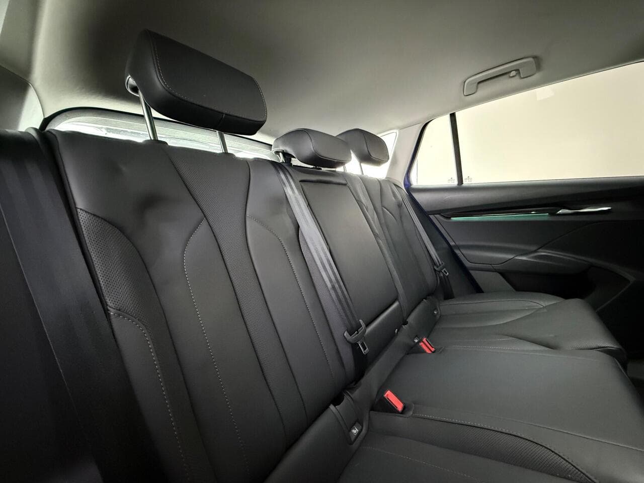 Skoda Enyaq thumbnail Seats Rear