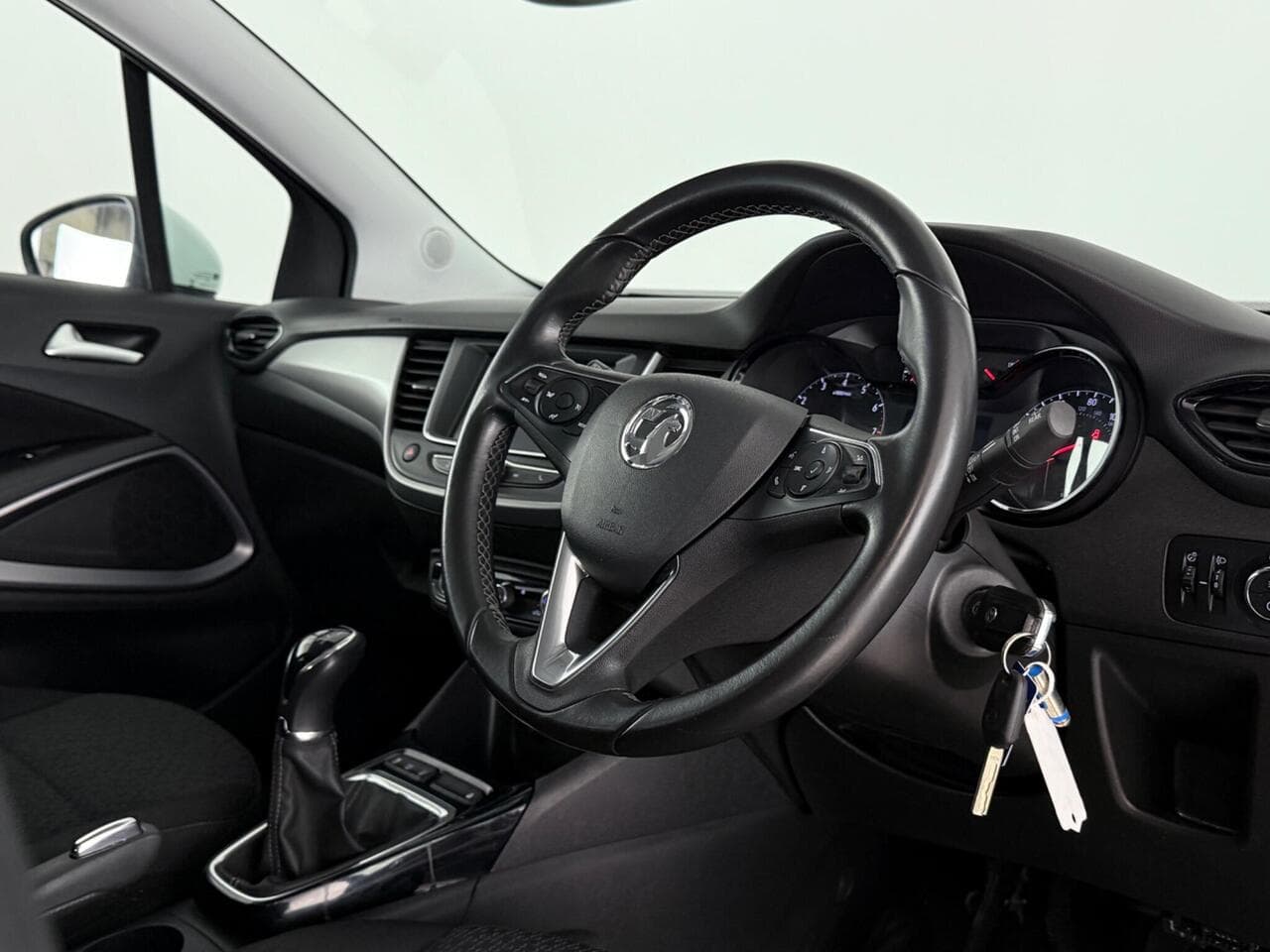 Vauxhall Crossland X thumbnail Interior Front