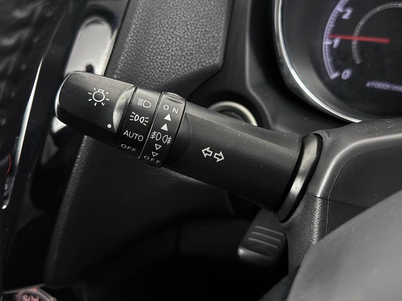 Mitsubishi ASX thumbnail Misc Controls