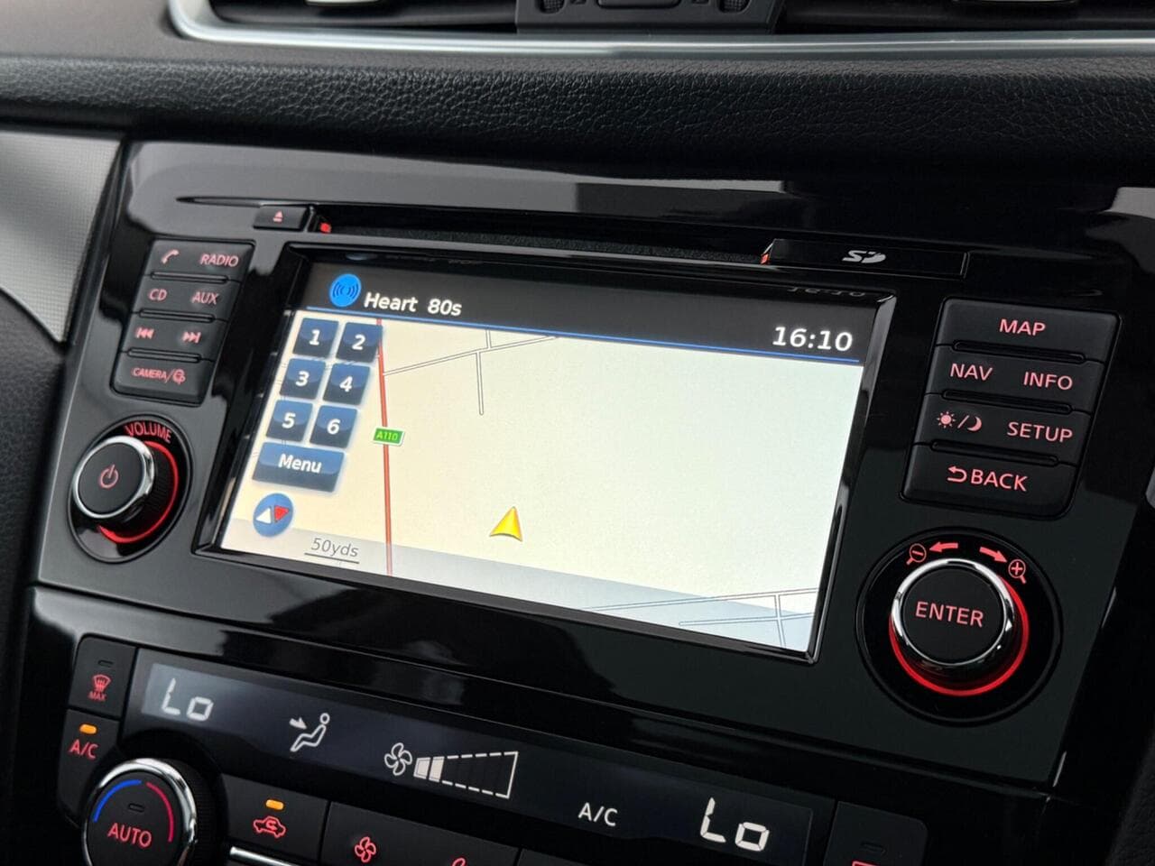 Nissan Qashqai thumbnail Infotainment System