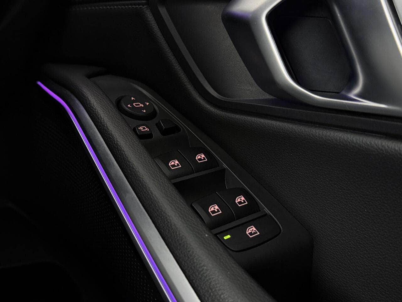 BMW 3 Series thumbnail Misc Controls