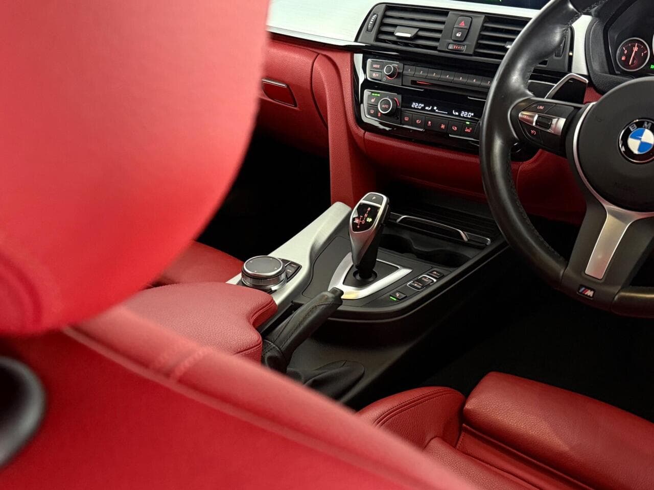 BMW 4 Series Gran Coupe thumbnail Interior Front