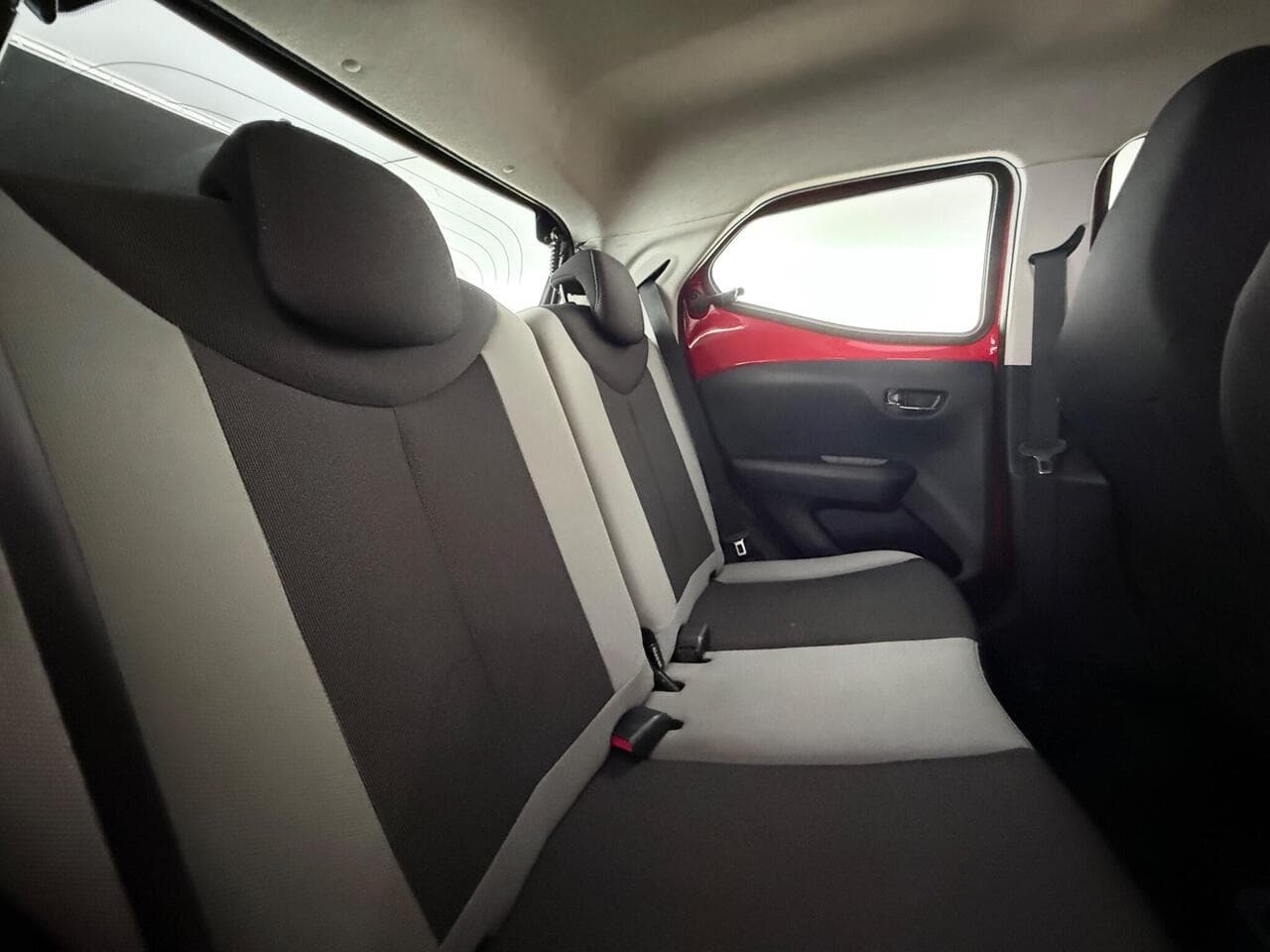 Toyota AYGO thumbnail Seats Rear