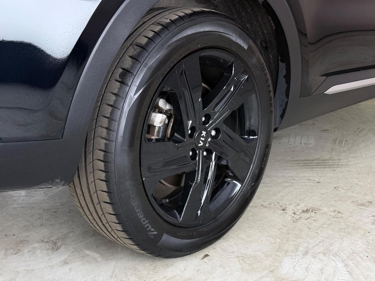 Kia Sorento thumbnail Wheel