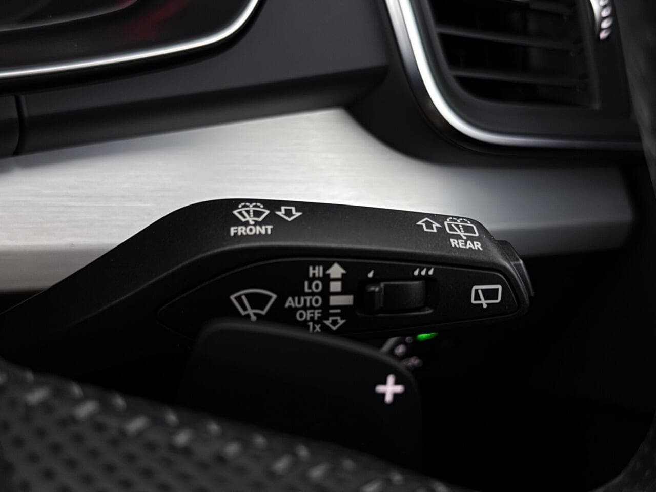 Audi Q5 thumbnail Misc Controls