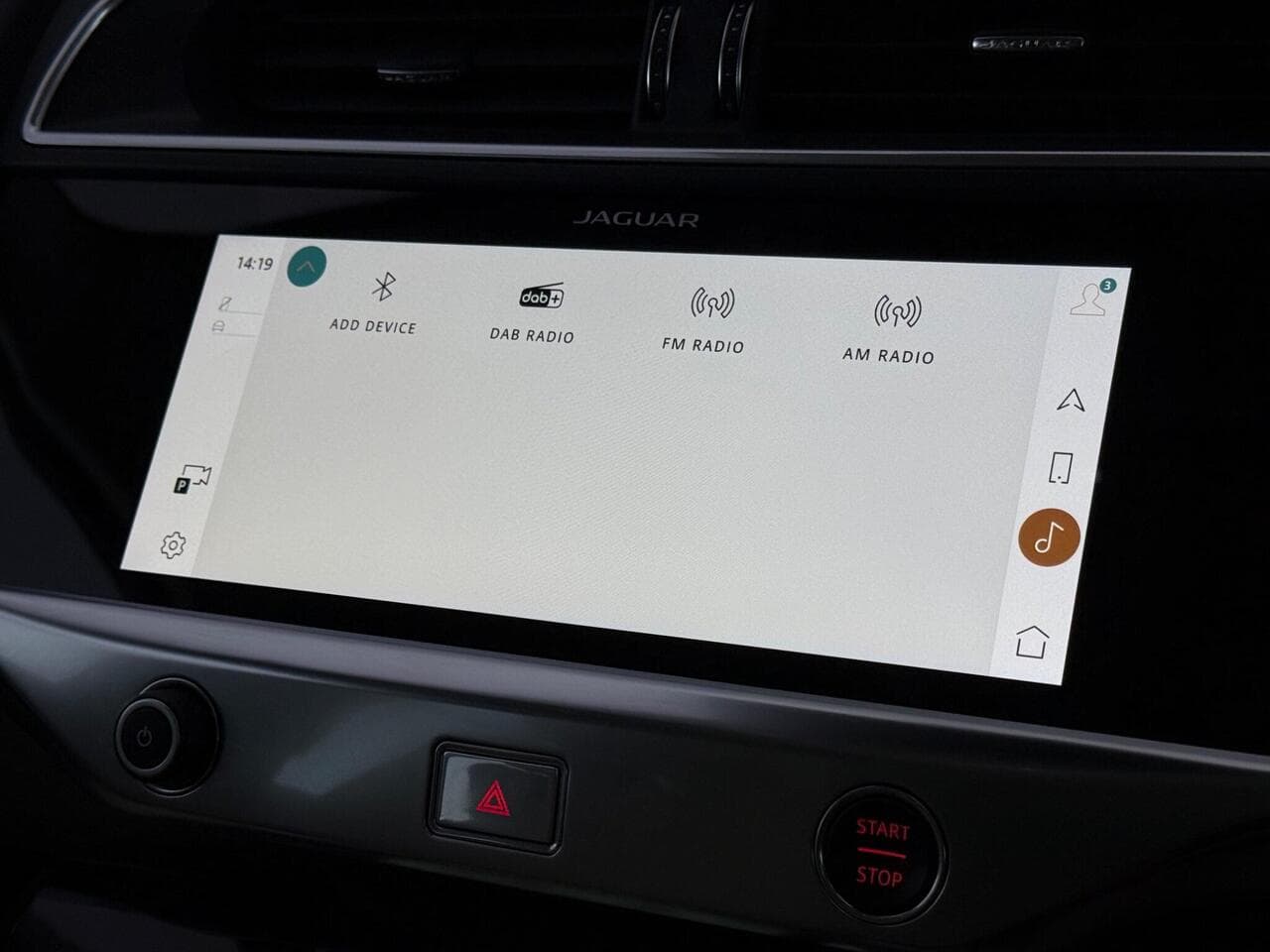 Jaguar I-PACE thumbnail Infotainment System