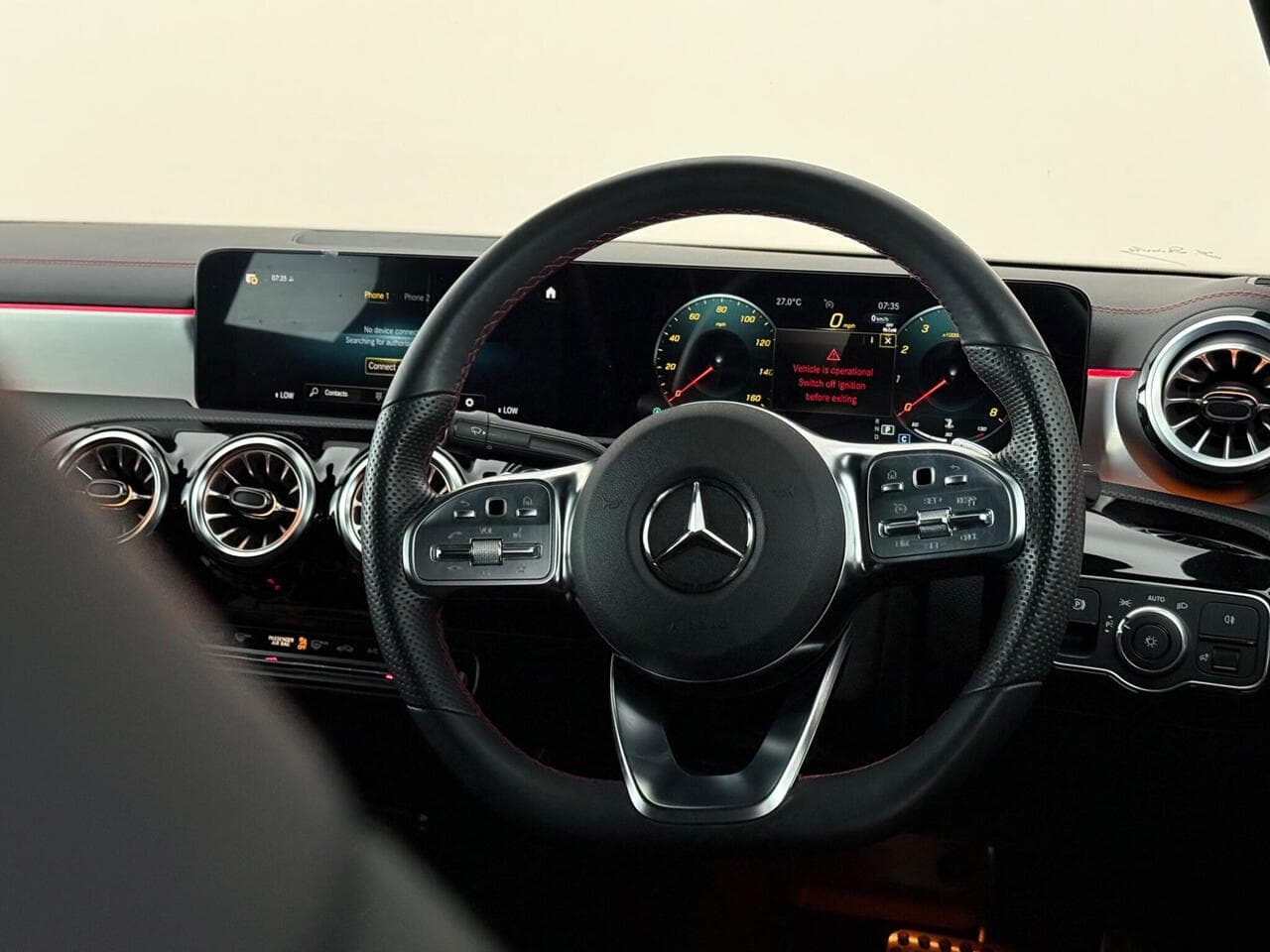 Mercedes-Benz CLA thumbnail Steering Wheel