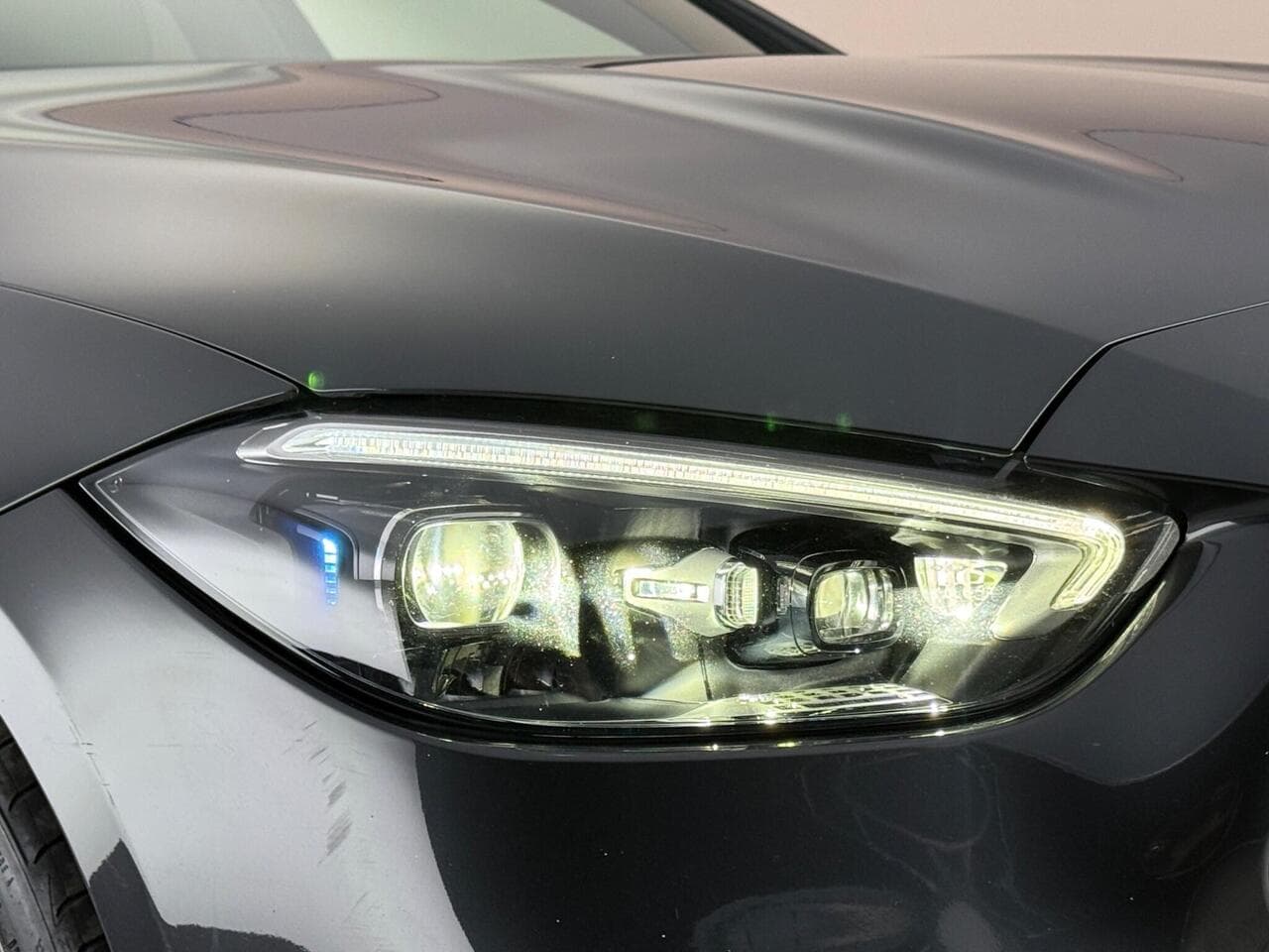 Mercedes-Benz C Class thumbnail Lights Front