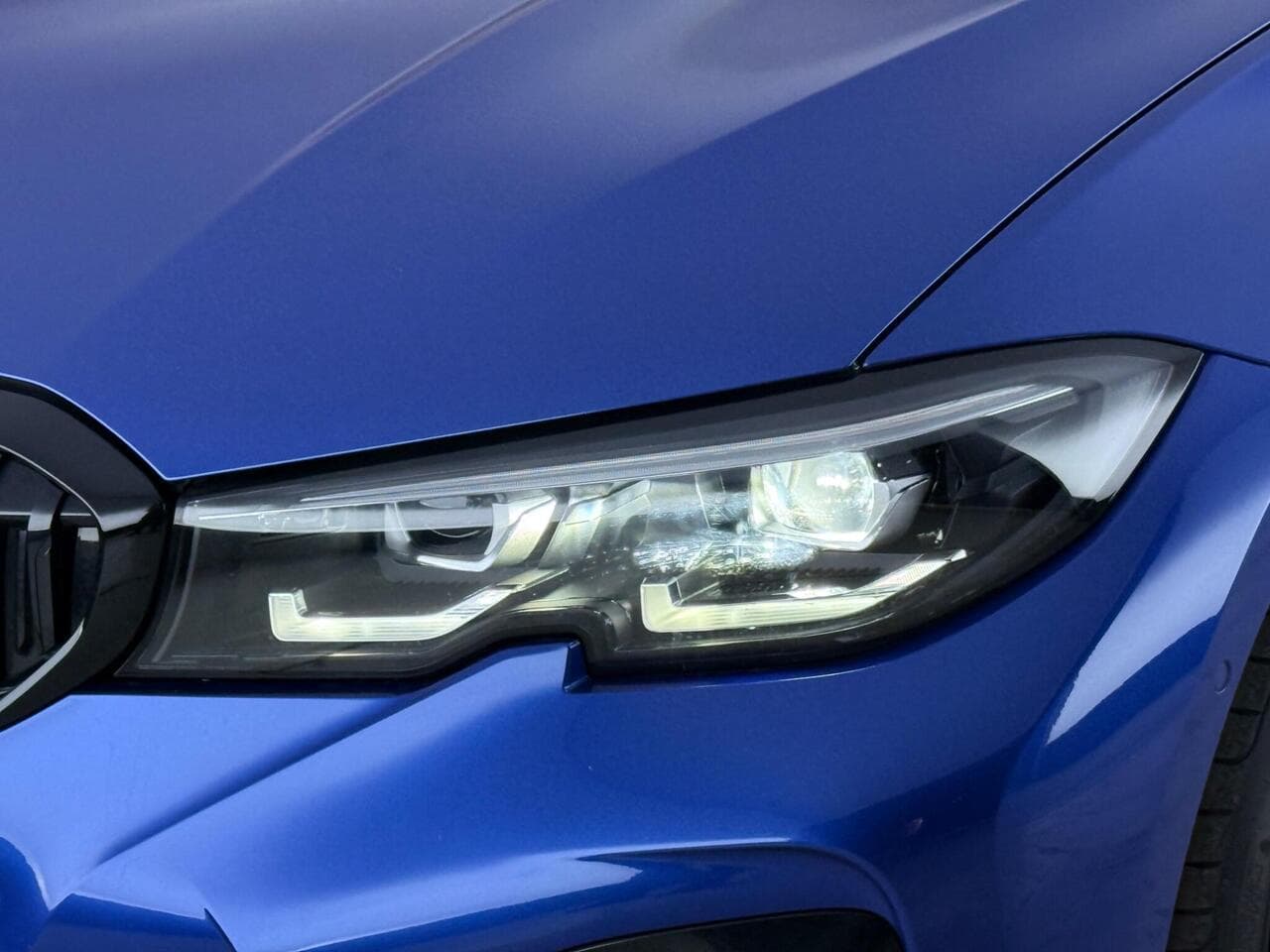 BMW 3 Series thumbnail Lights Front