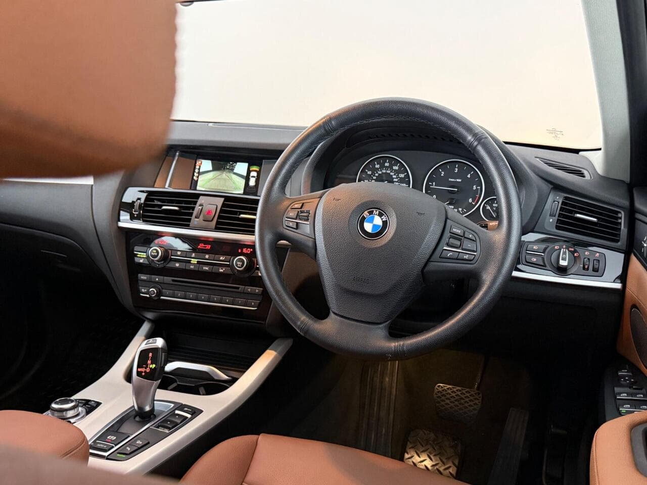 BMW X3 thumbnail Steering Wheel
