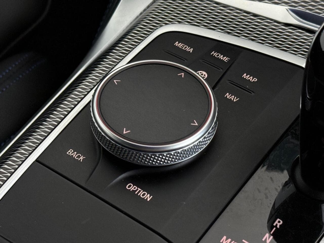 BMW 4 Series Gran Coupe thumbnail Misc Controls
