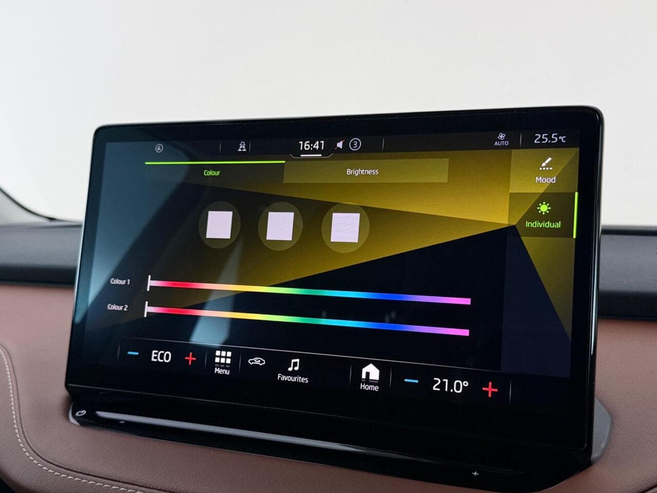 Skoda Enyaq thumbnail Infotainment System