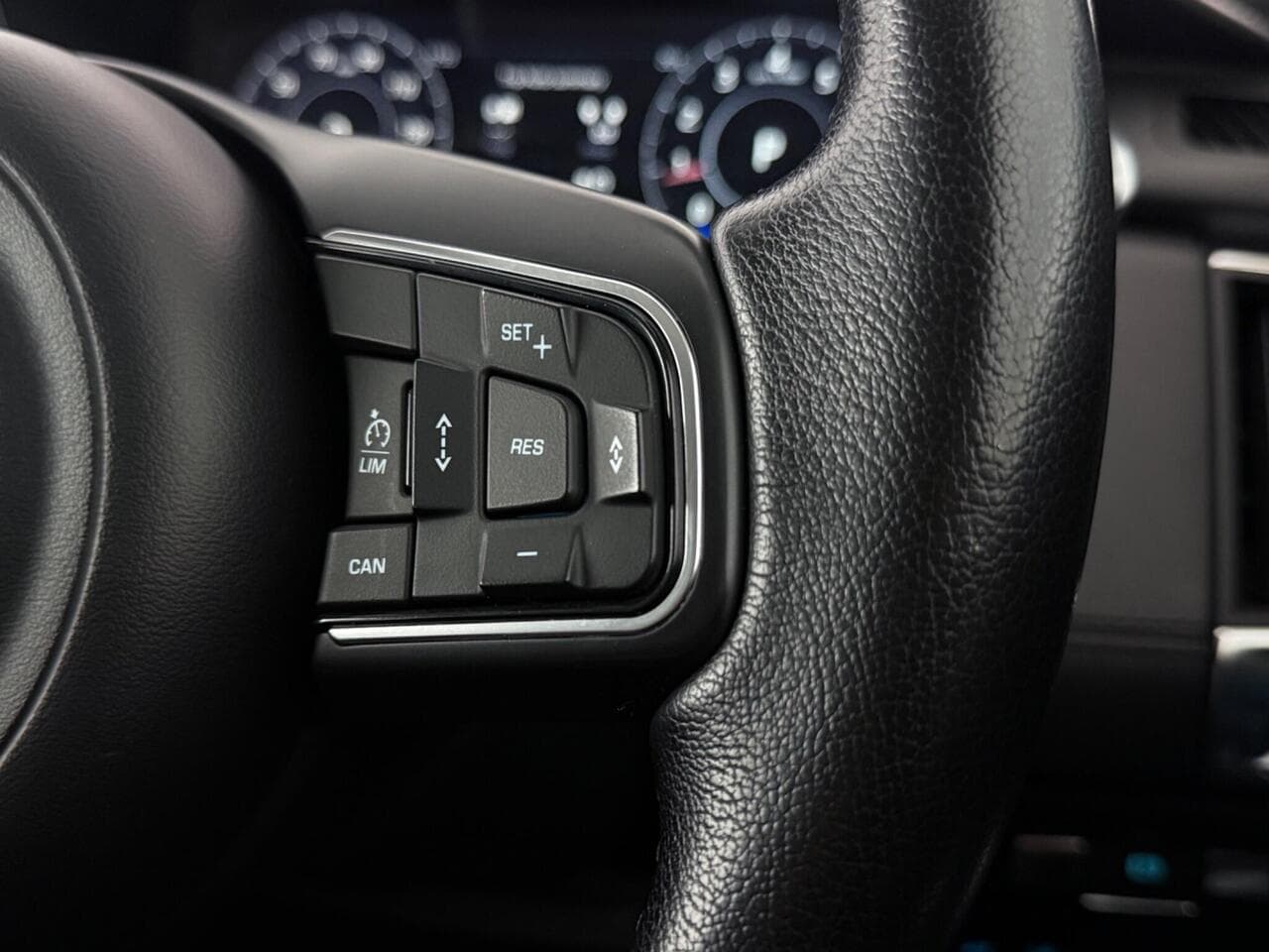 Jaguar E-PACE thumbnail Misc Controls