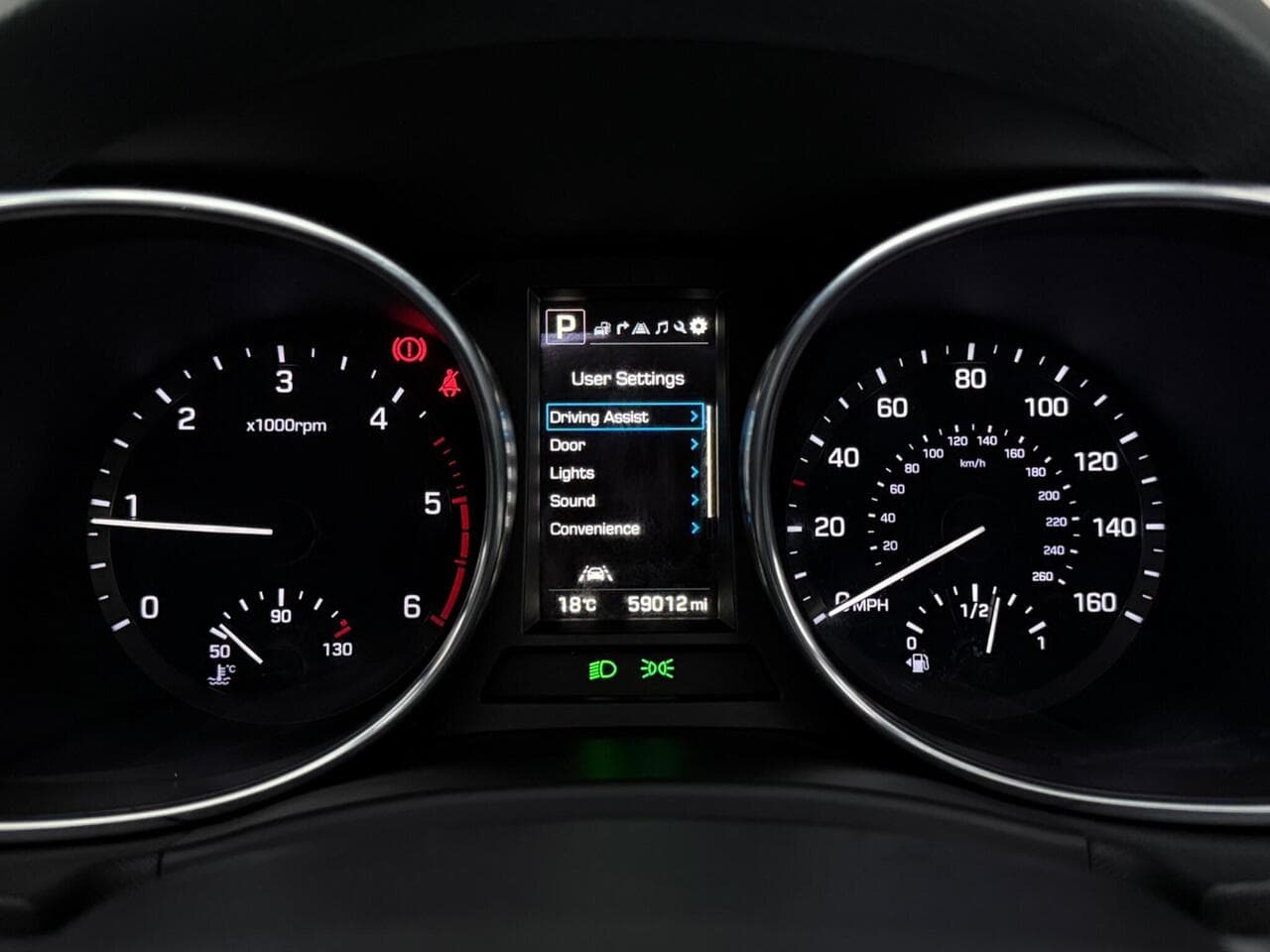 Hyundai Santa Fe thumbnail Driver Instruments