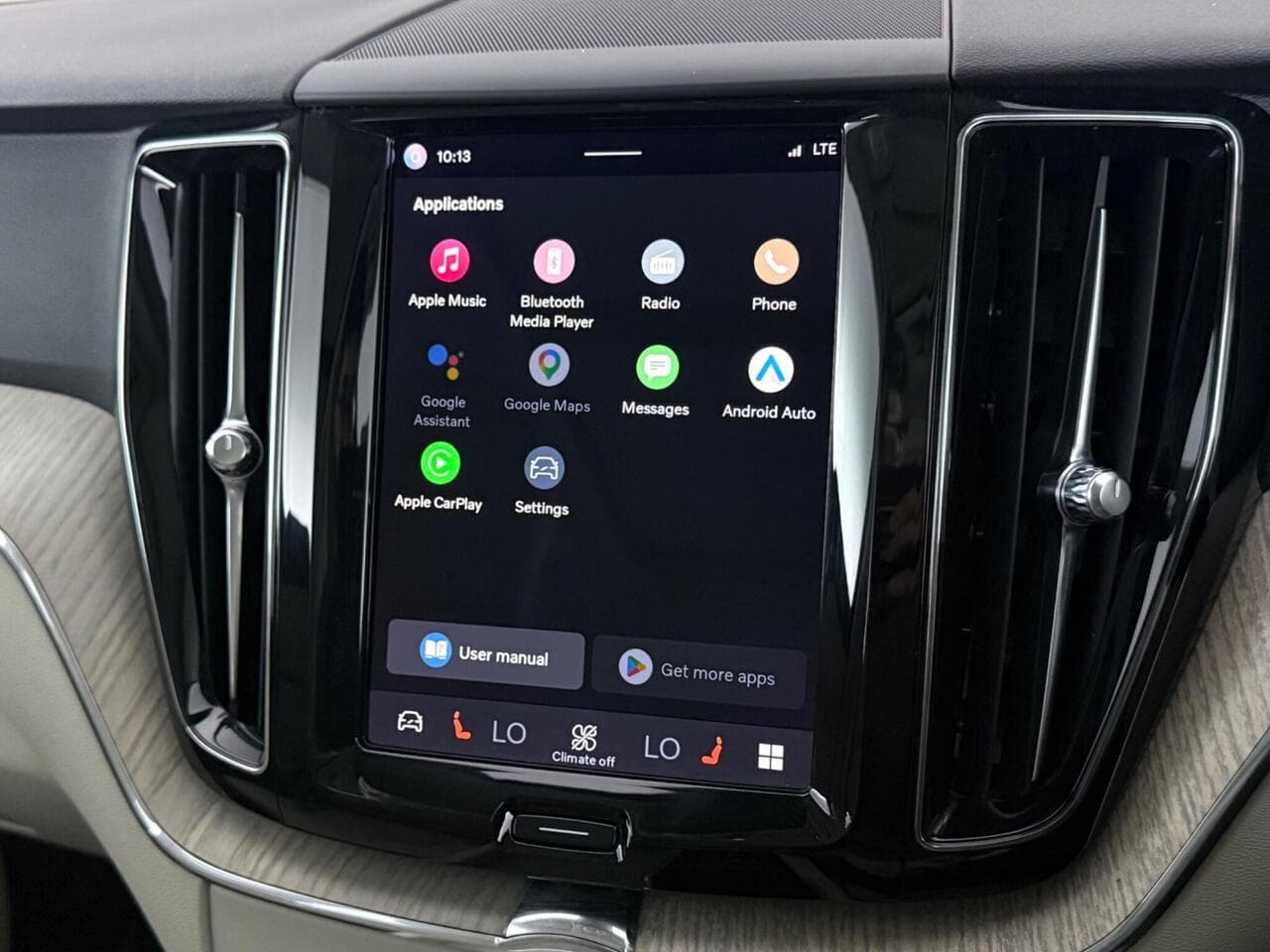 Volvo XC60 thumbnail Infotainment System