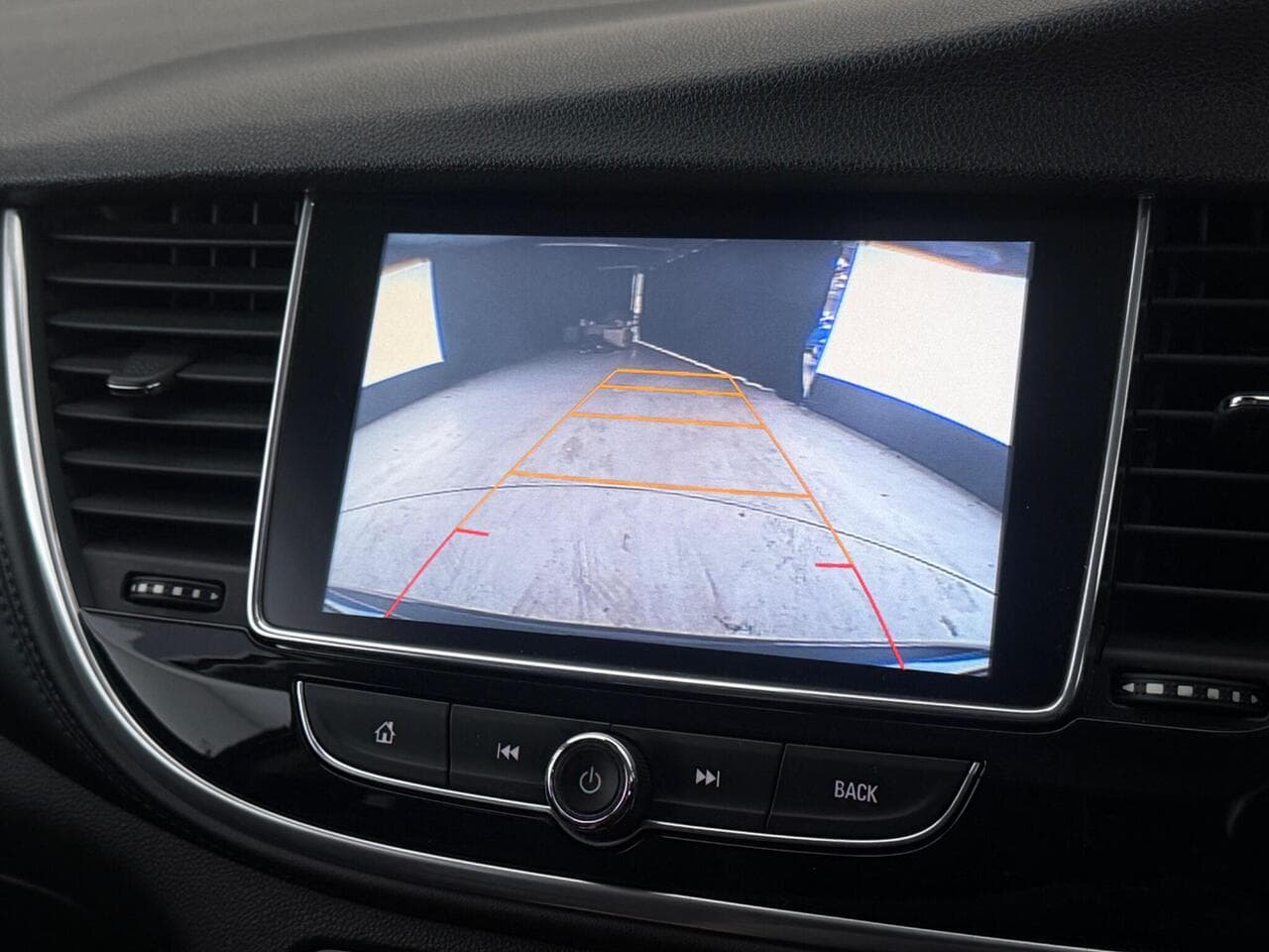 Vauxhall Mokka X thumbnail Infotainment System