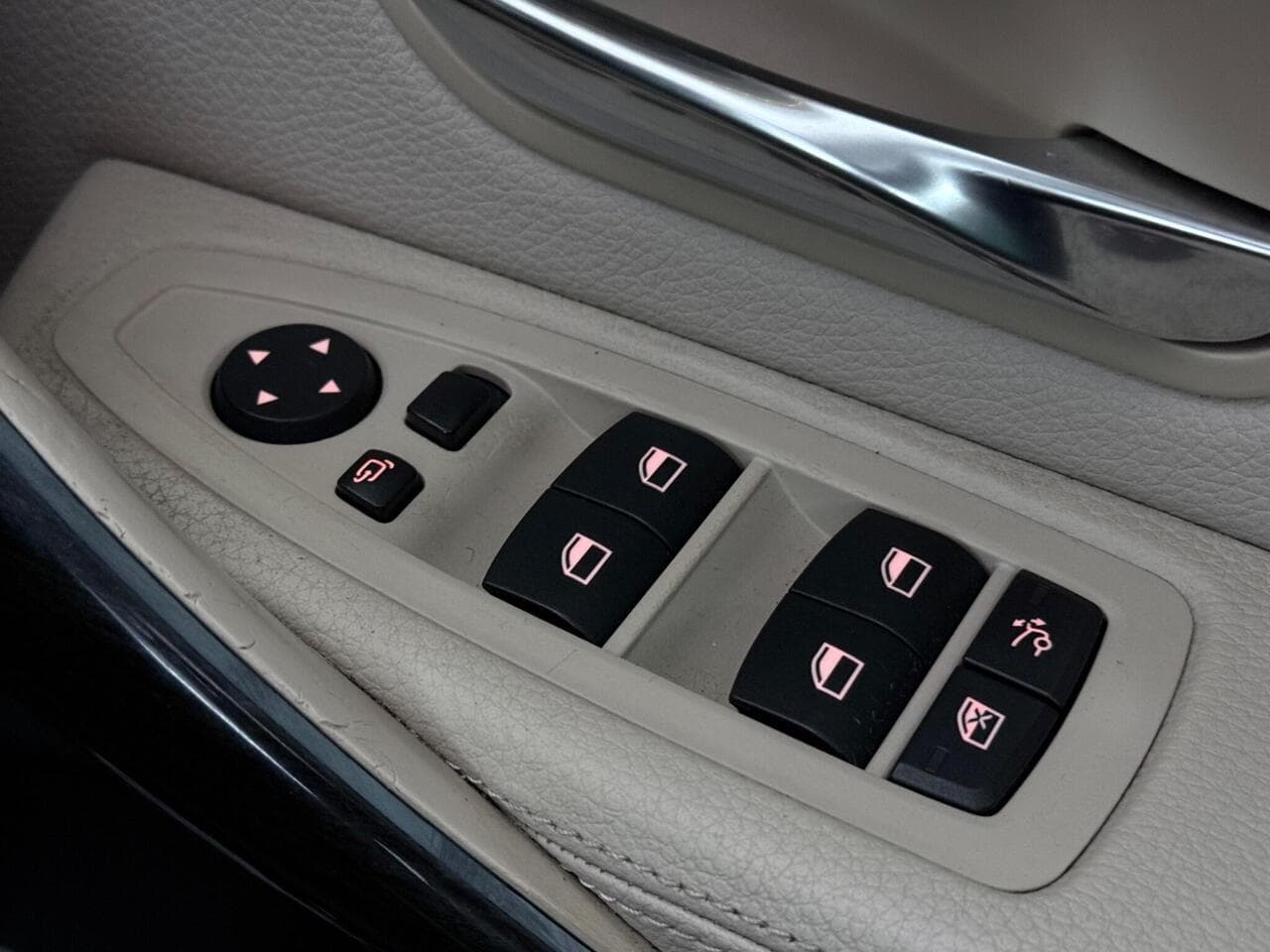 BMW 3 Series Gran Turismo thumbnail Misc Controls