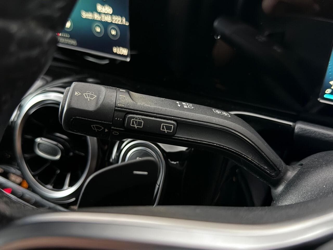 Mercedes-Benz B Class thumbnail Misc Controls