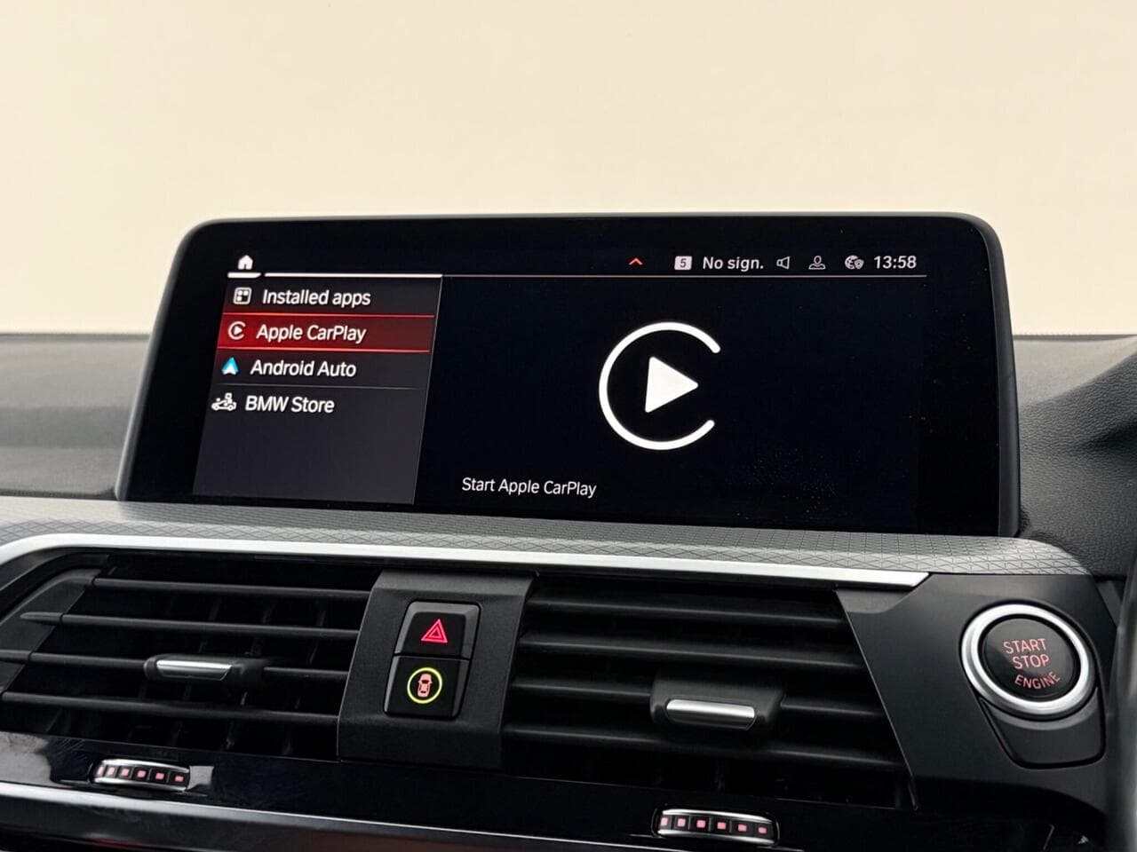 BMW X3 thumbnail Infotainment System