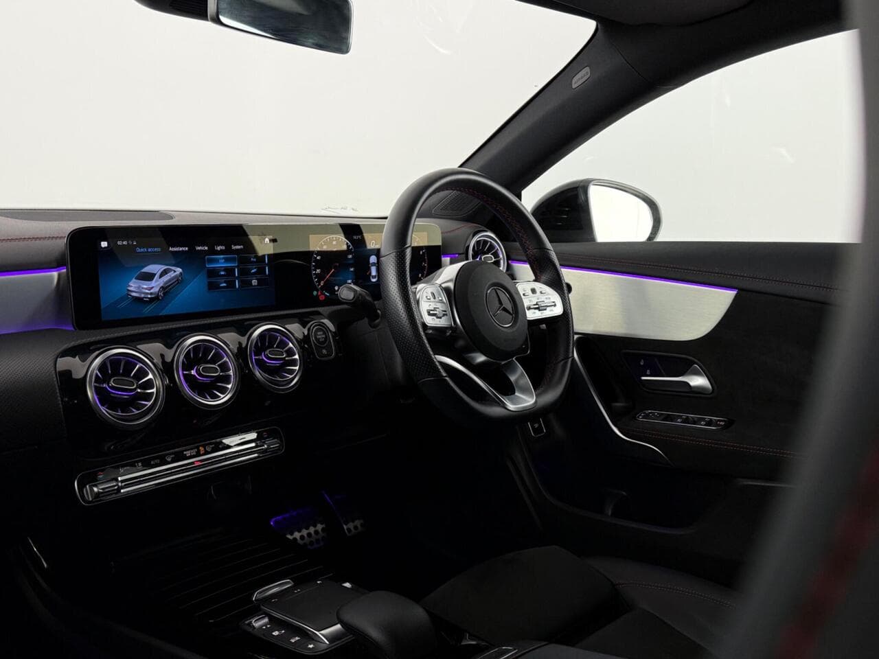 Mercedes-Benz CLA thumbnail Interior Front