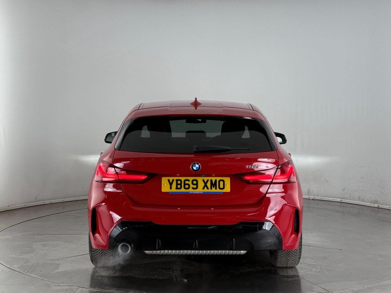 BMW 1 Series thumbnail Rear