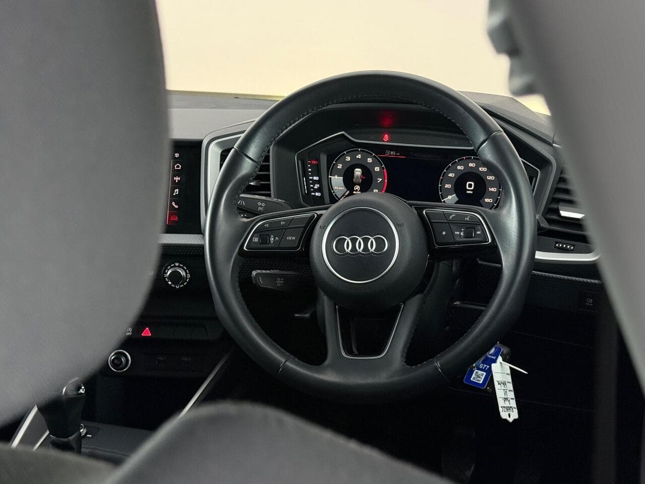 Audi A1 thumbnail Steering Wheel