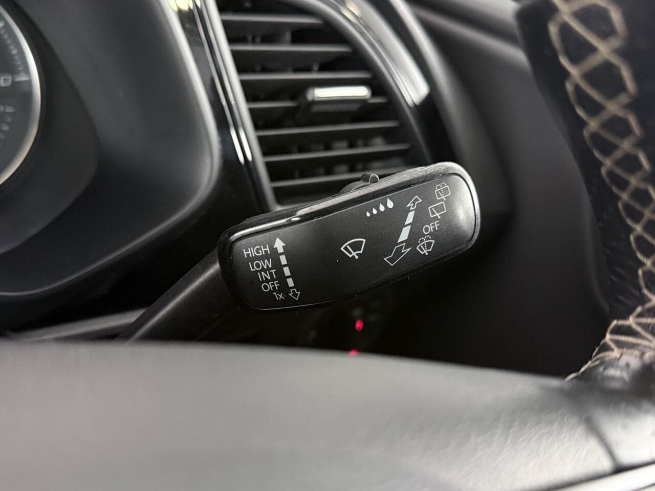 SEAT Leon thumbnail Misc Controls