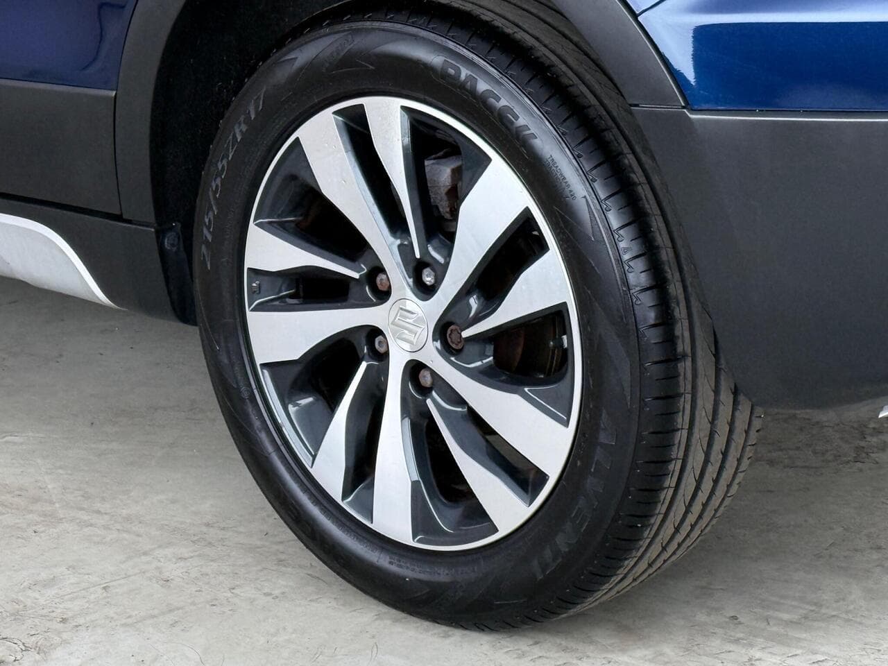 Suzuki SX4 S-Cross thumbnail Wheel