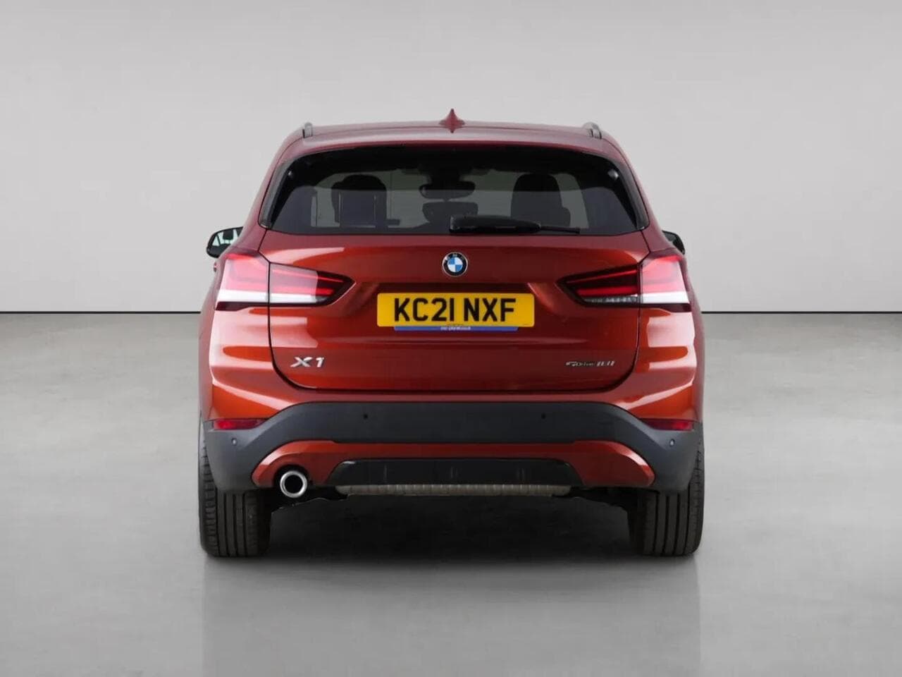 BMW X1 thumbnail Rear