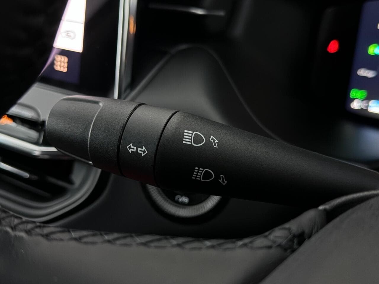 Jeep Compass thumbnail Misc Controls