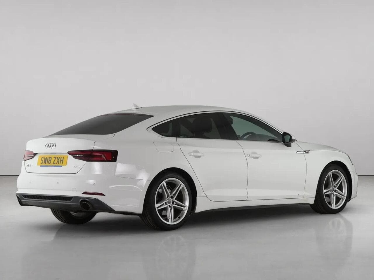 Audi A5 thumbnail Rear Right
