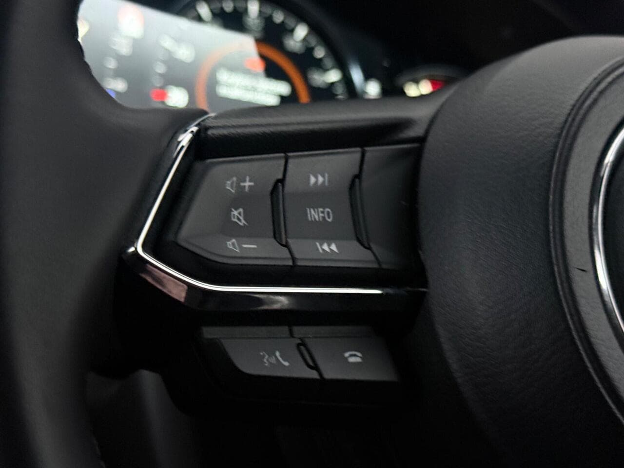 Mazda CX-5 thumbnail Misc Controls