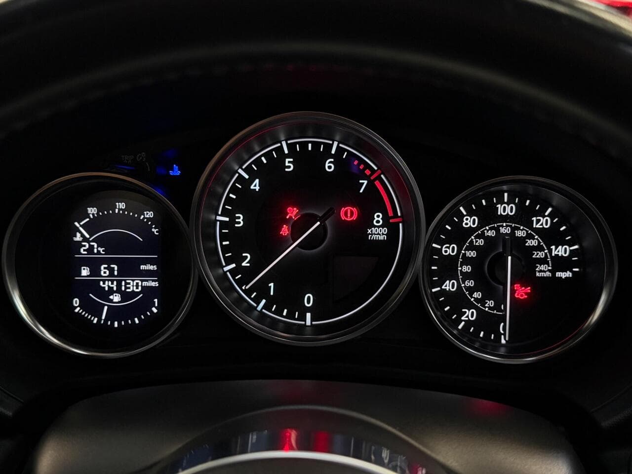 Mazda MX-5 thumbnail Driver Instruments