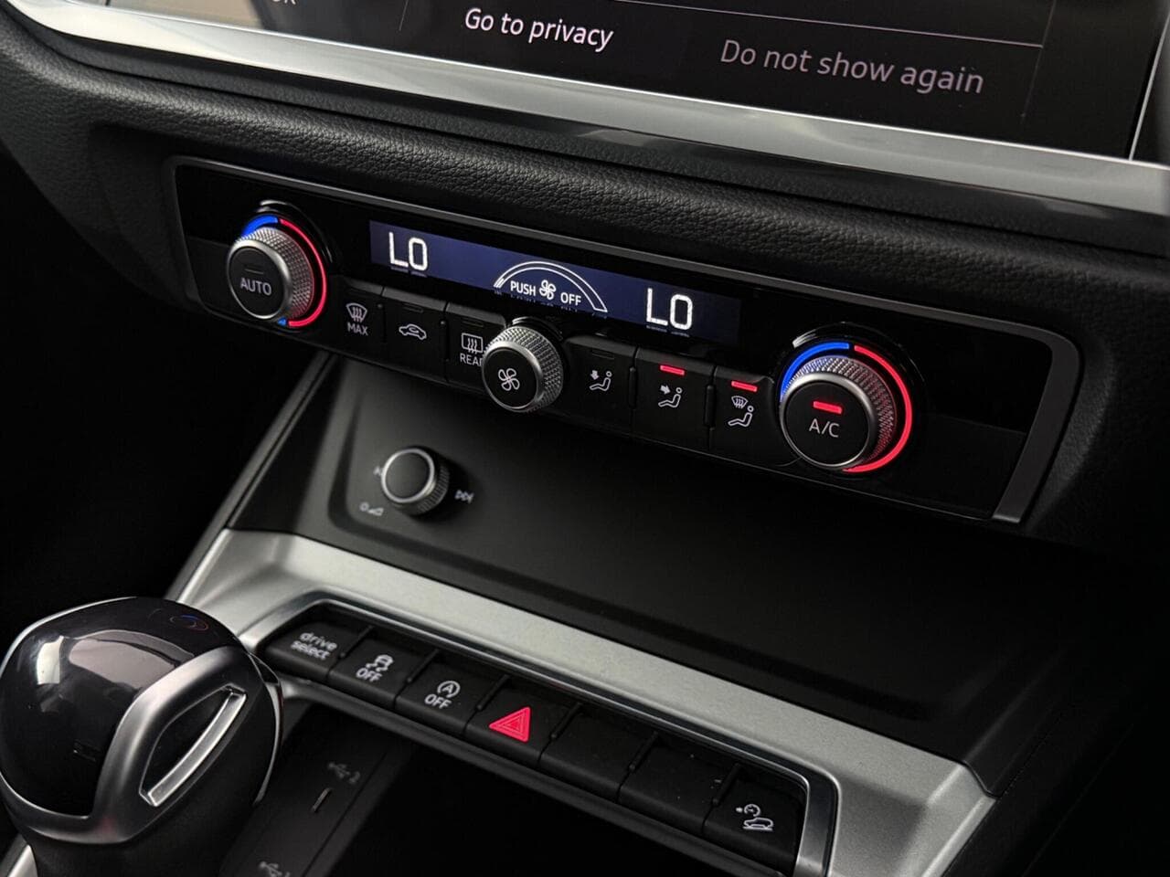 Audi Q3 thumbnail Misc Controls