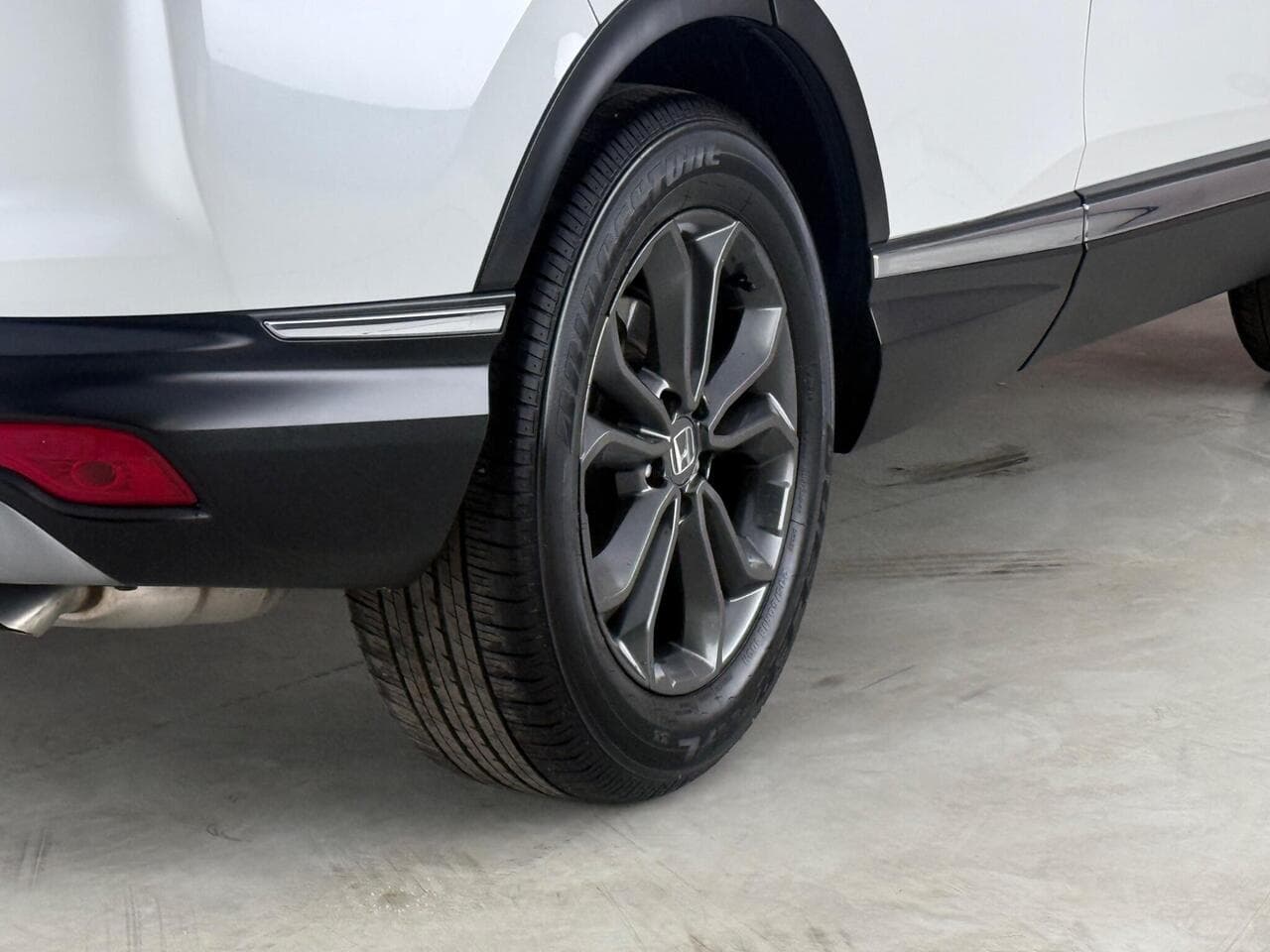 Honda CR-V thumbnail Wheel