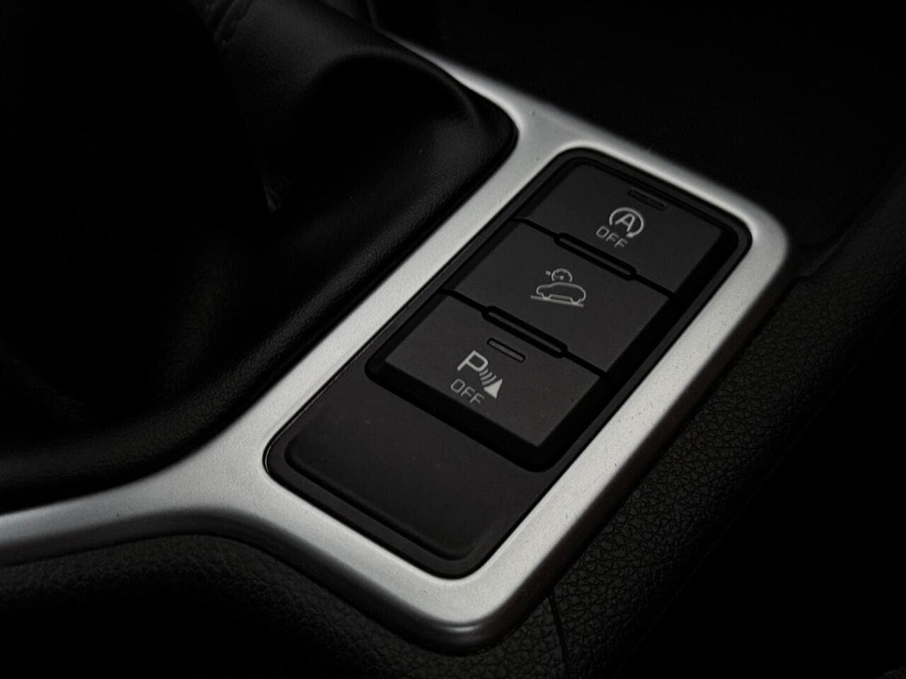 Kia Sportage thumbnail Misc Controls