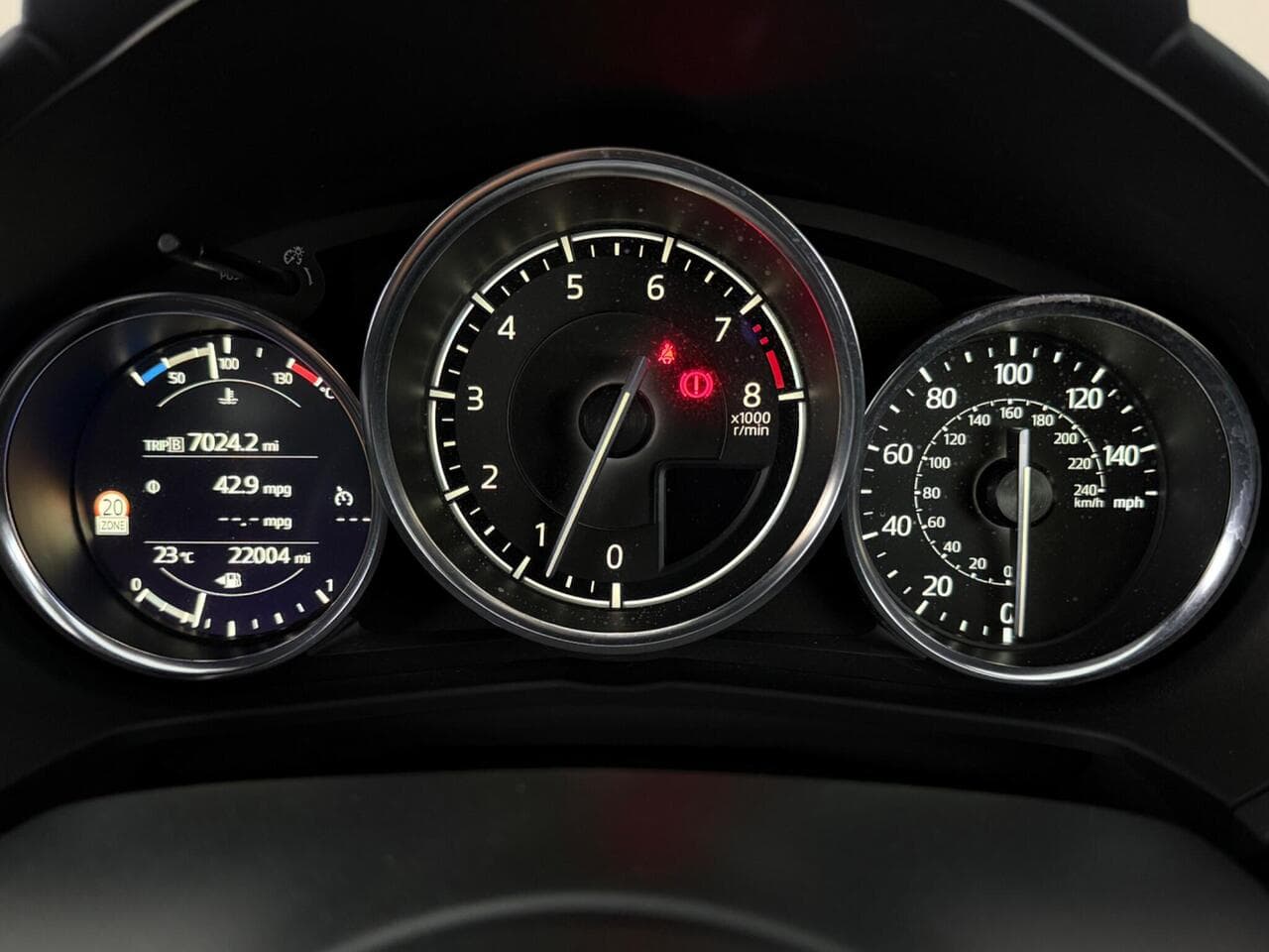 Mazda MX-5 thumbnail Driver Instruments