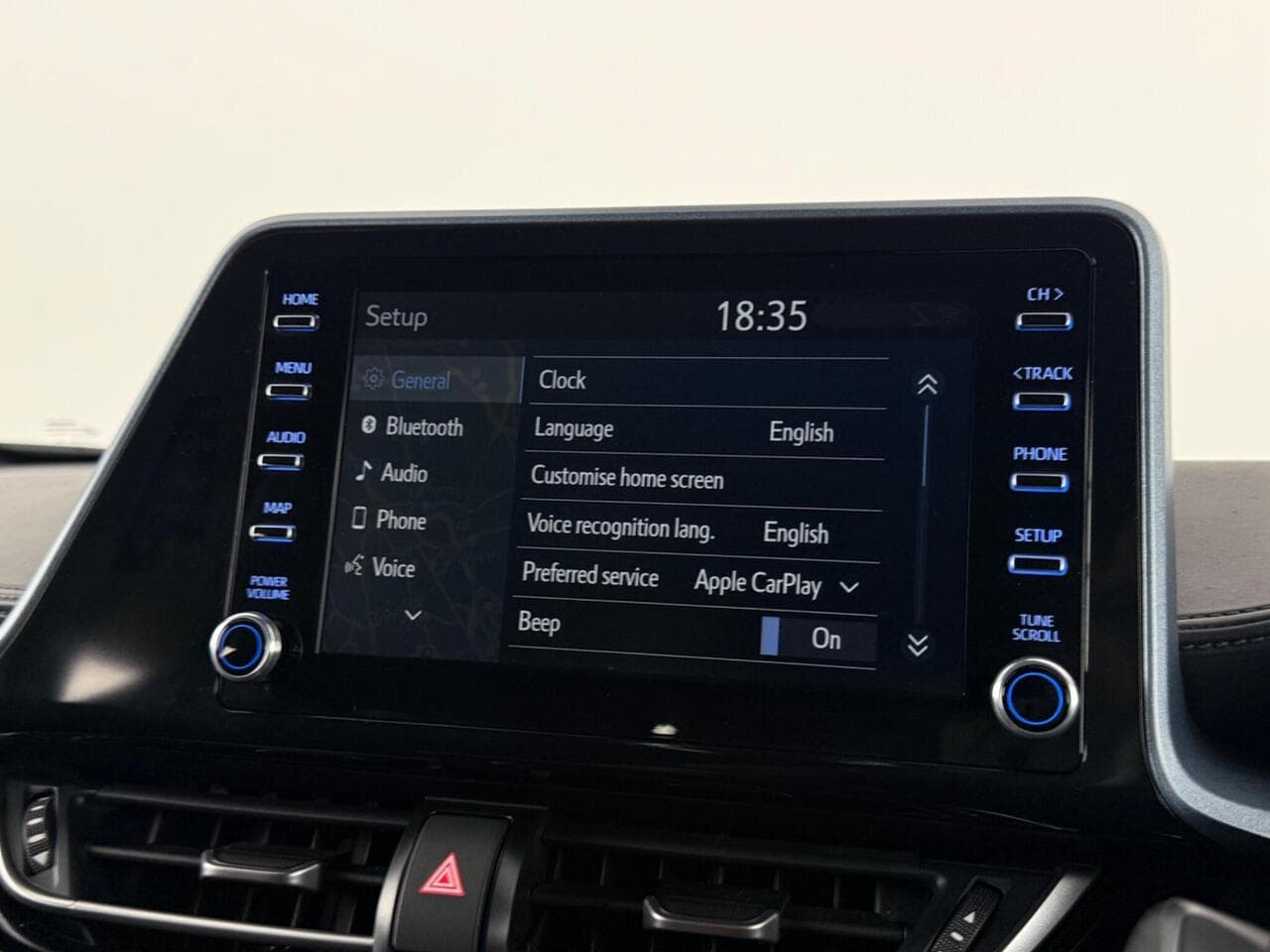 Toyota C-HR thumbnail Infotainment System