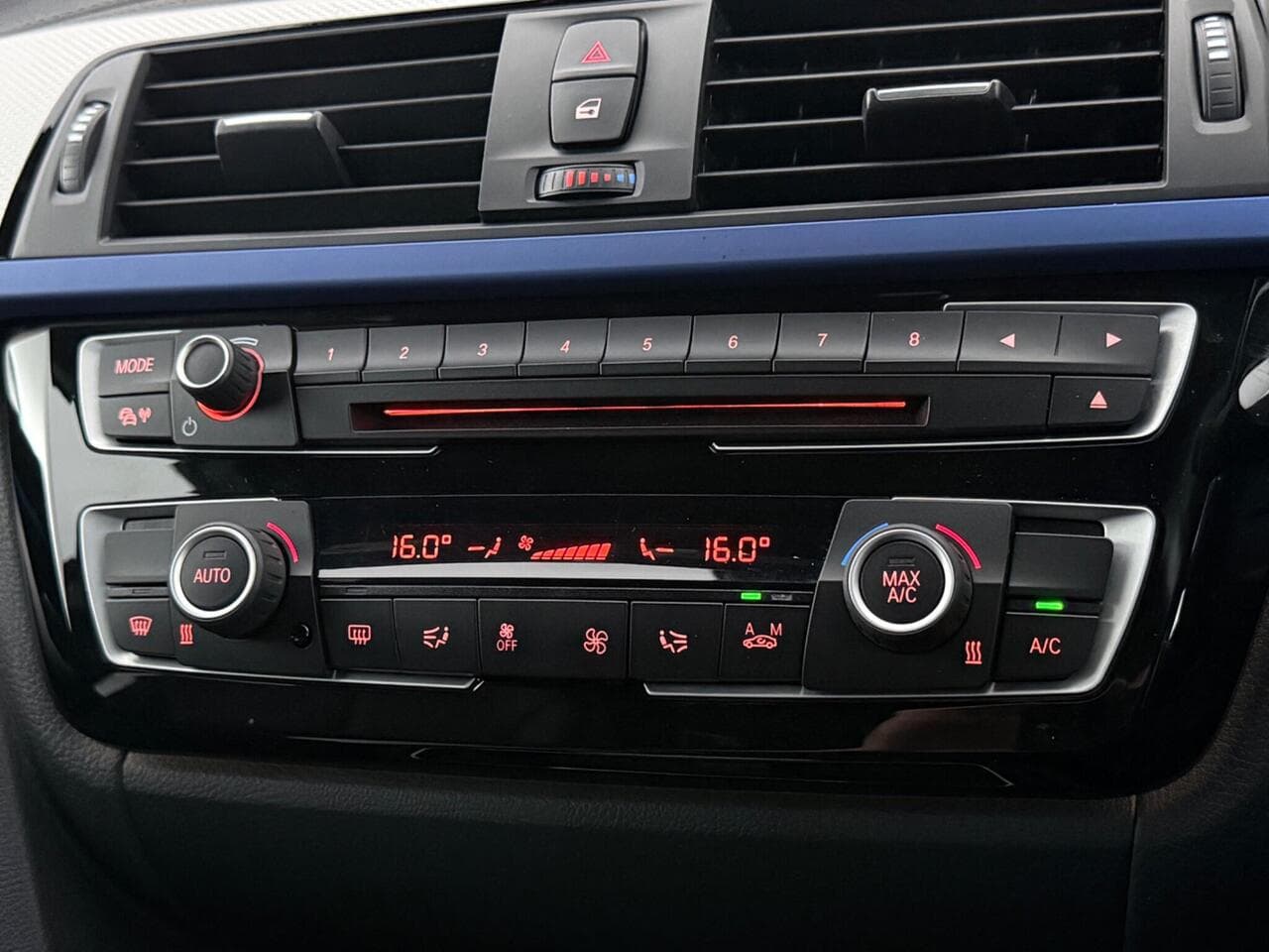 BMW 3 Series Gran Turismo thumbnail Infotainment System