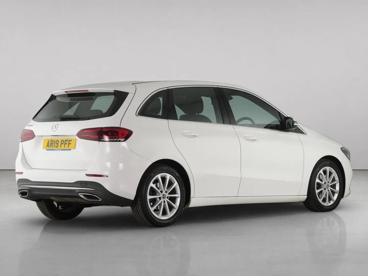 Mercedes-Benz B Class thumbnail Rear Right