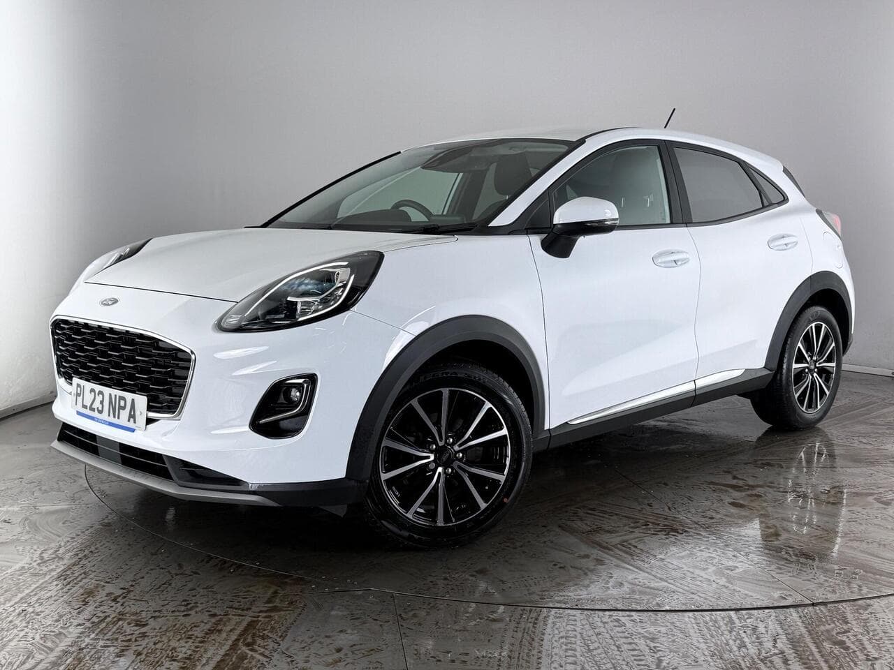 Ford Puma thumbnail Front Left