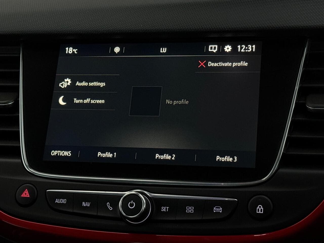 Vauxhall Crossland thumbnail Infotainment System
