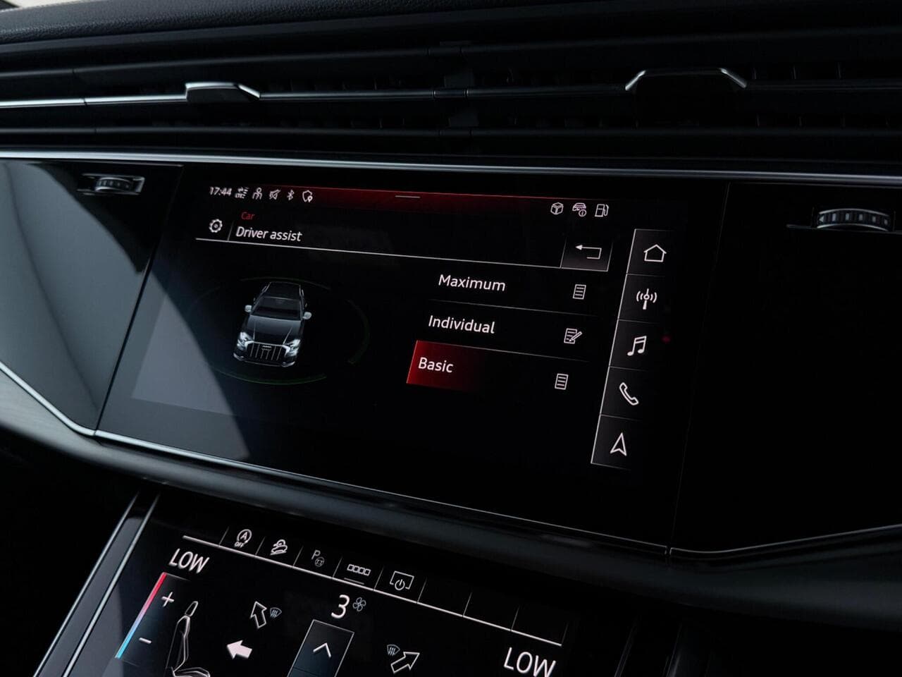 Audi Q8 thumbnail Infotainment System