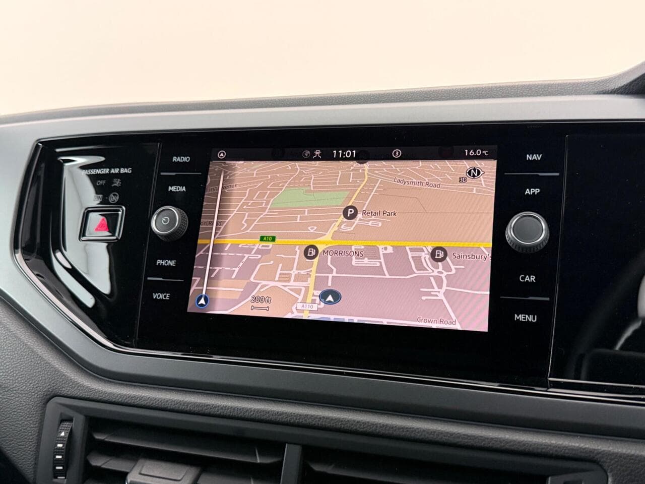 Volkswagen Polo thumbnail Infotainment System