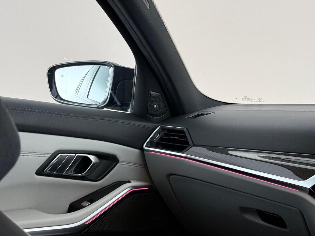 BMW M3 thumbnail Door Interior