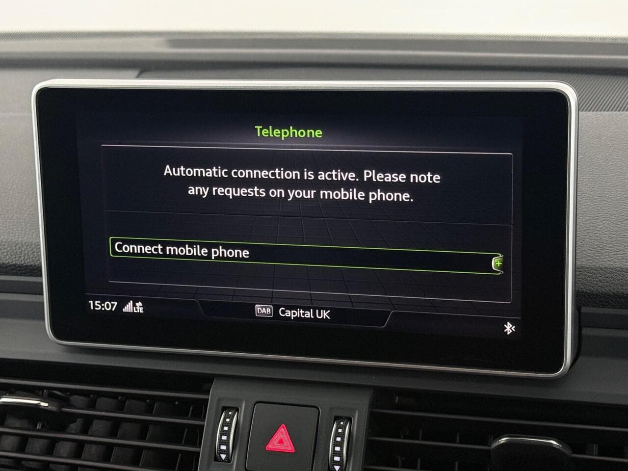Audi Q5 thumbnail Infotainment System