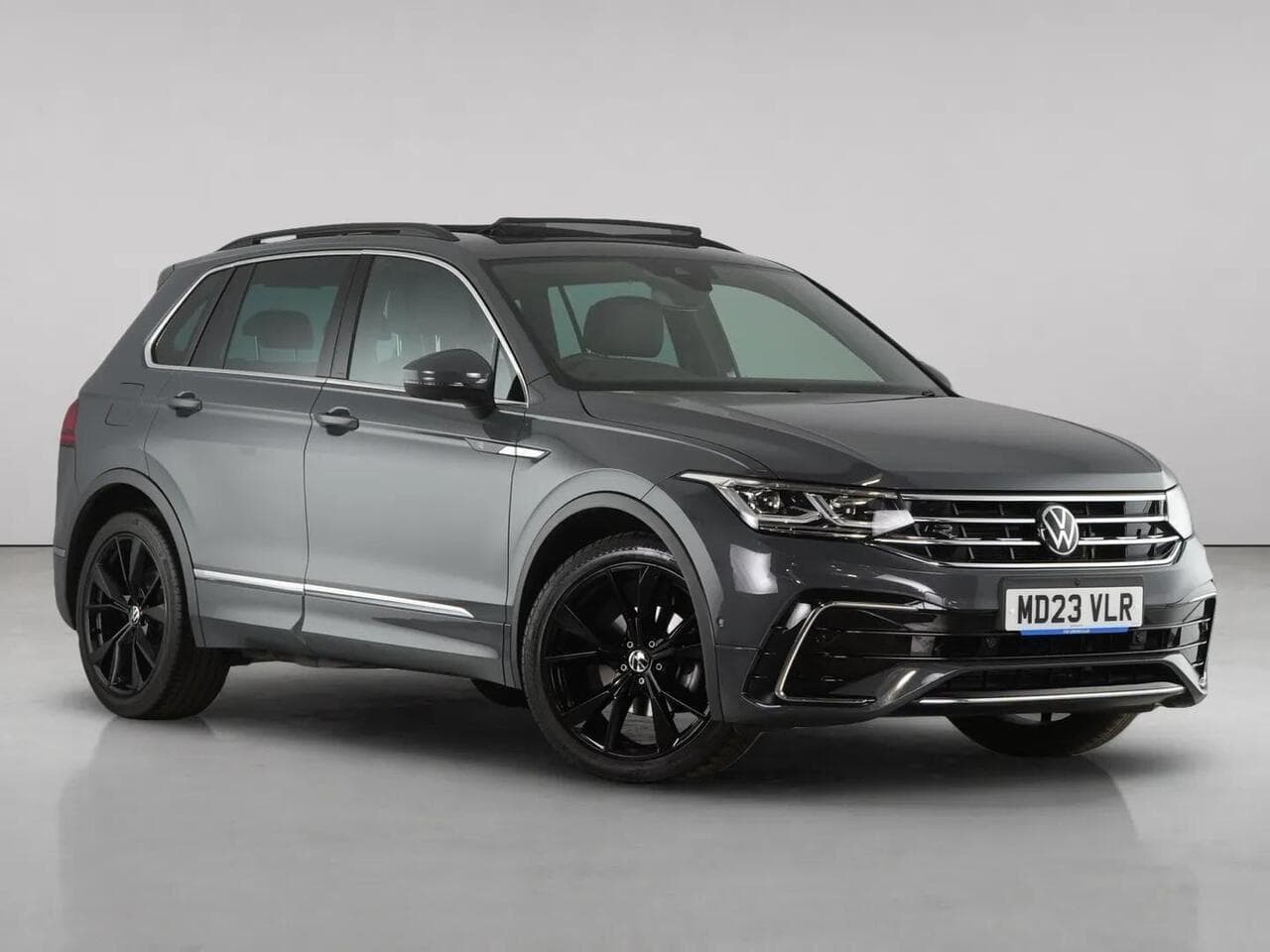 Volkswagen Tiguan - Volkswagen Tiguan 1.5 TSI R-Line SUV 5dr Petrol DSG Euro 6 (s/s) (150 ps)